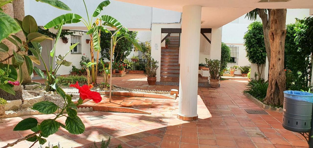 Apartamento A Pie De Playa La Barrosa Chiclana de la Frontera Kültér fotó